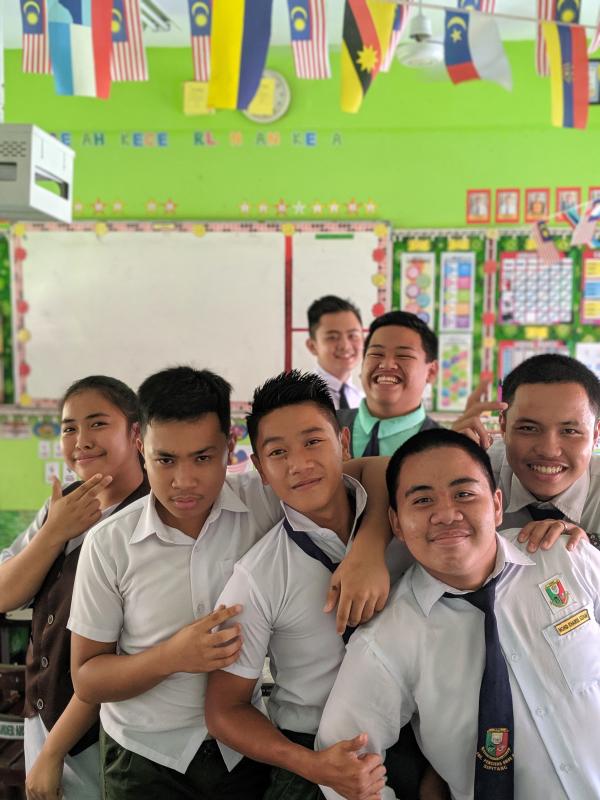 A group of ninth-graders from Kammerer’s school in Malaysia.